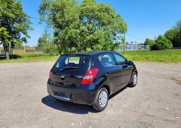 Hyundai i20 cena 17900 przebieg: 79000, rok produkcji 2010 z Kcynia małe 254